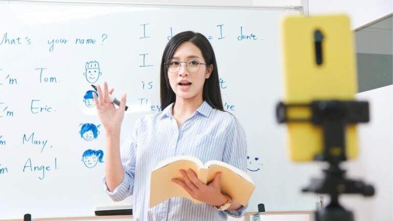 Thang điểm TOEIC: Cách tính, bảng quy đổi và ý nghĩa từng mức điểm