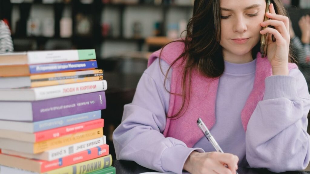 TOEIC 4 kỹ năng là gì? Cấu trúc, điểm số và ai nên thi? 1 TOEIC 4 kỹ năng gồm Listening Reading Speaking và Writing